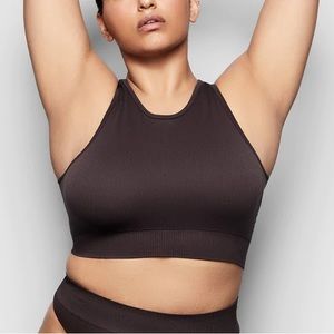 SKIMS - STRETCH RIB HIGH NECK BRA